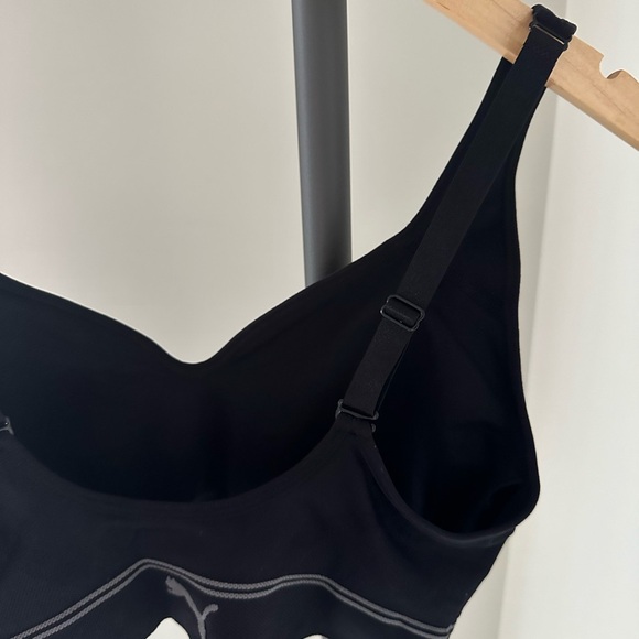 Puma Black Sports Bra with Wide Straps and Logo - Picture 5 of 7
